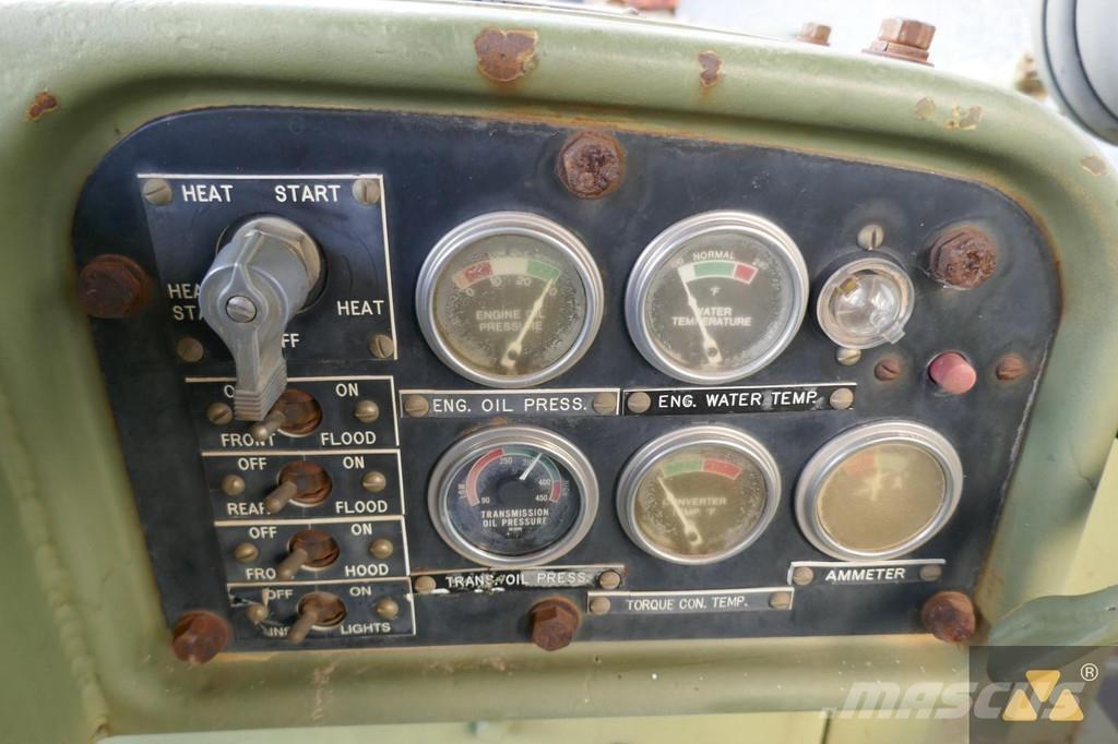 CAT D7F Ex-army Гусеничні бульдозери