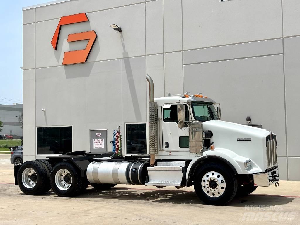 Kenworth T 800 Тягачі
