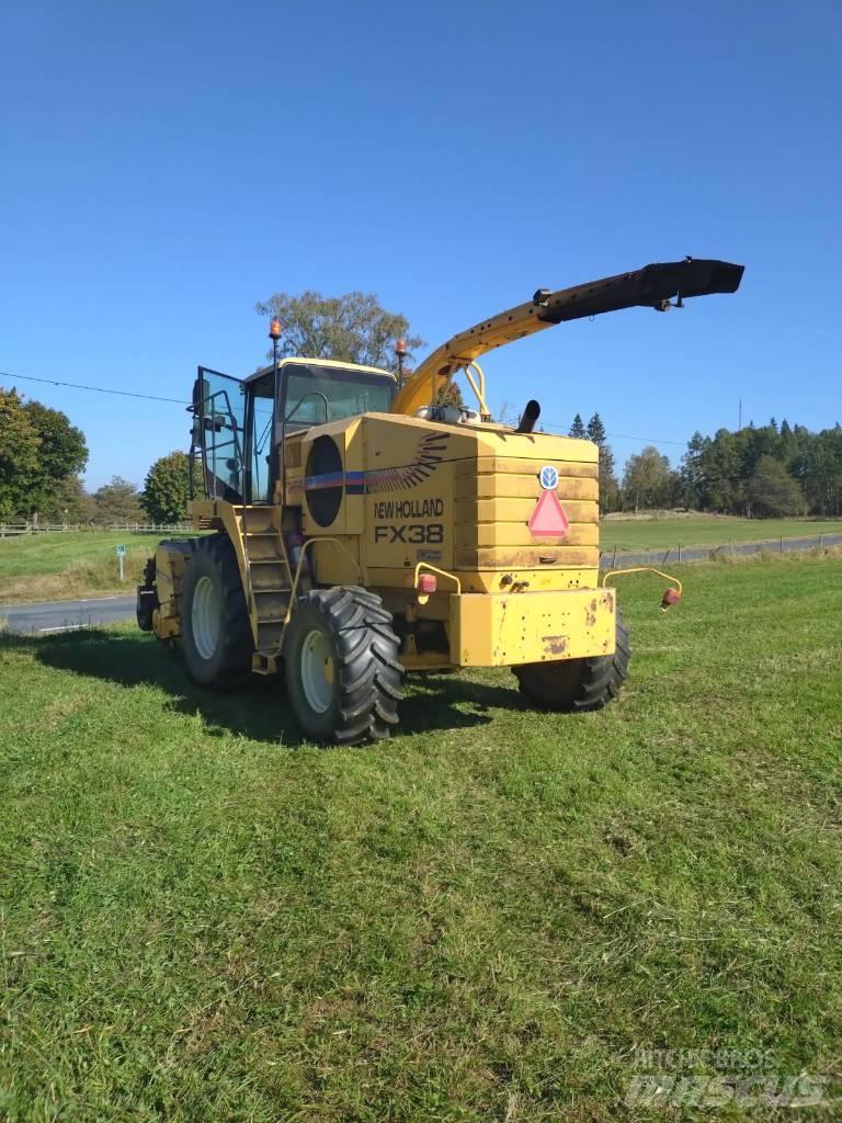 New Holland FX 38 Кормозбиральні комбайни