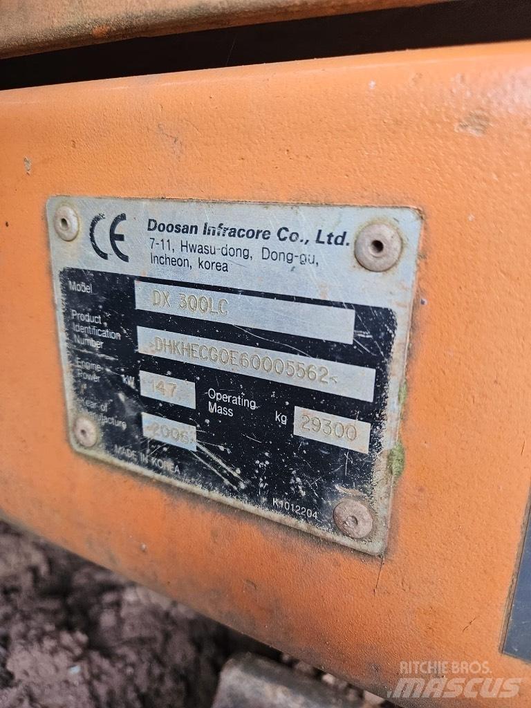 Doosan DX 300 LC-5 Гусеничні екскаватори