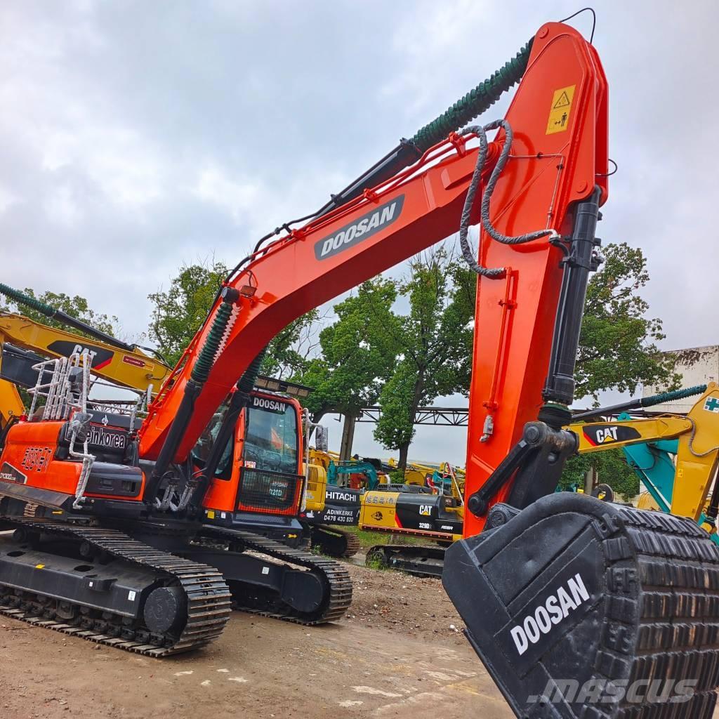 Doosan DX 300 LC-9C Гусеничні екскаватори