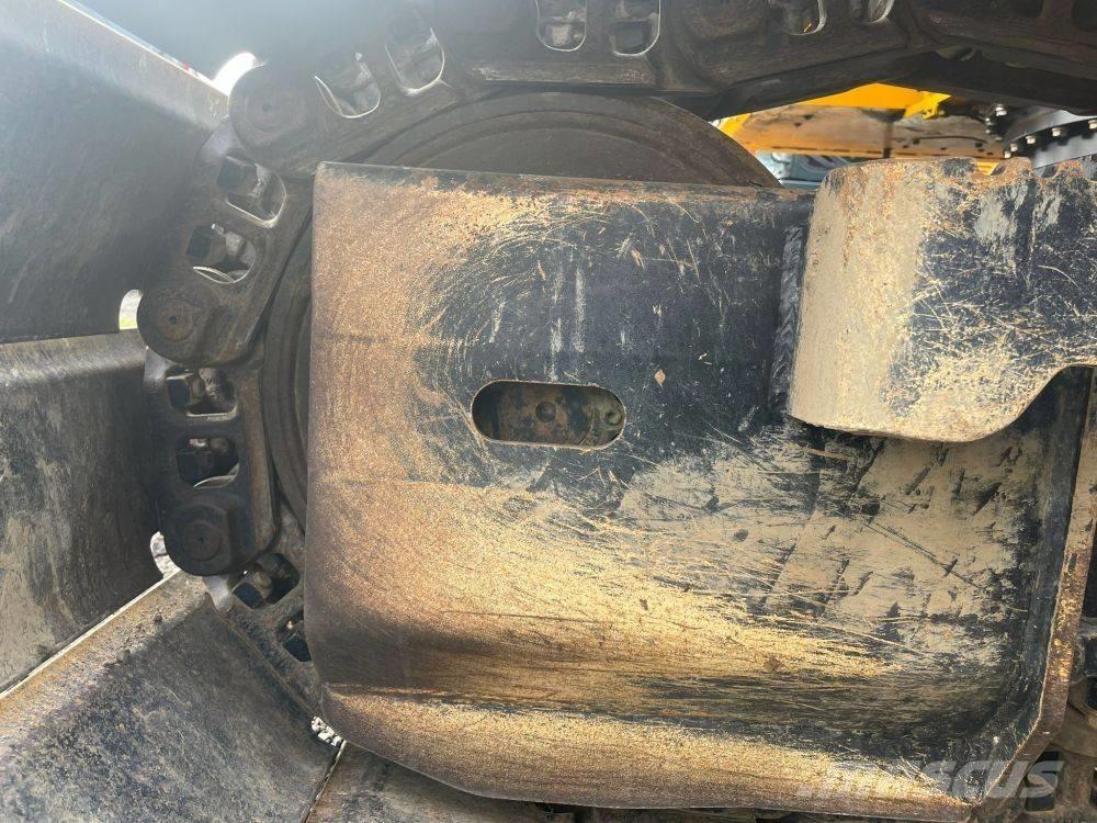 JCB 140 X LC Гусеничні екскаватори