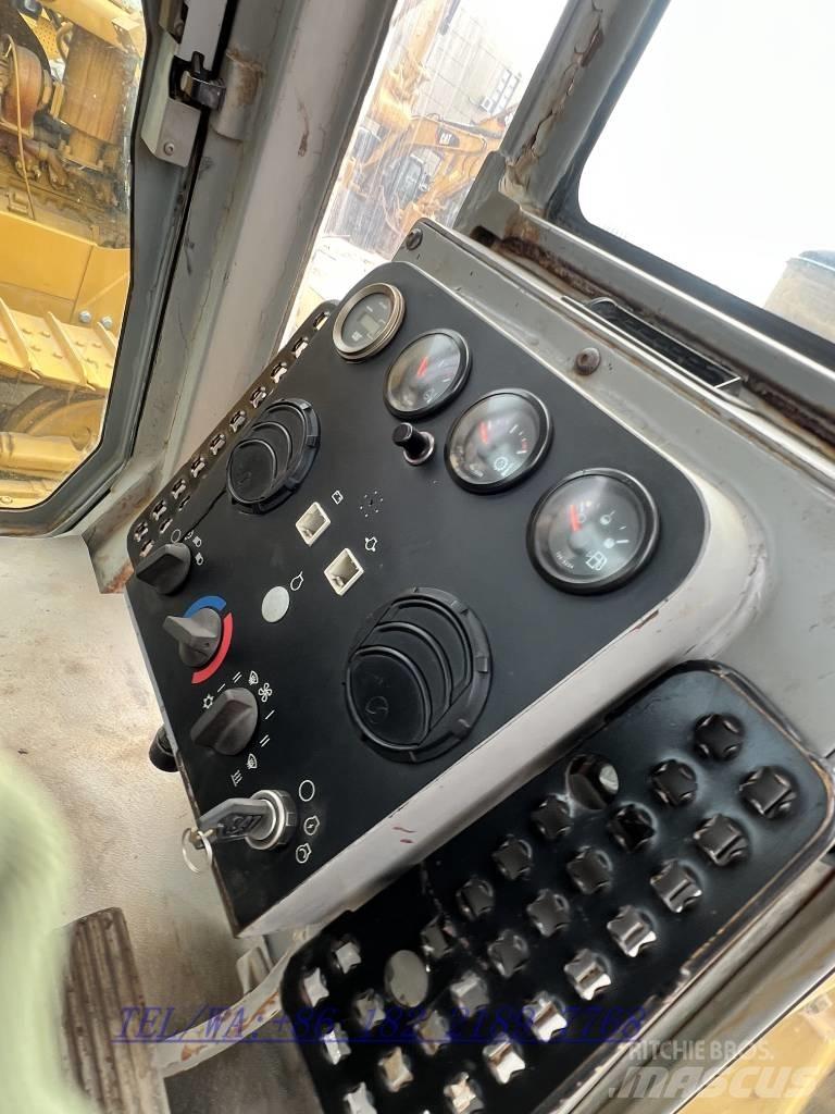 CAT D6G Гусеничні бульдозери