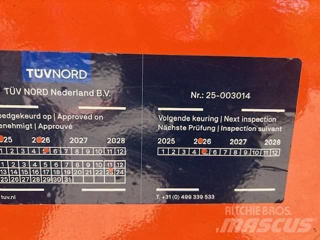 JLG 460 SJ Телескопічні підйомники
