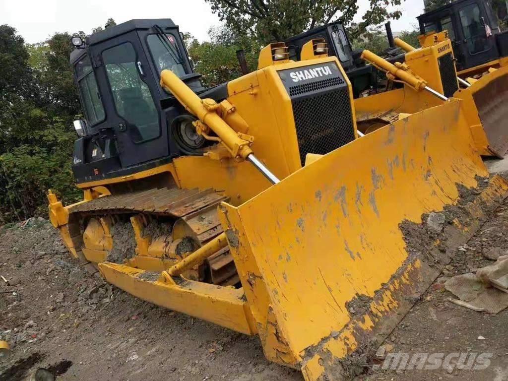 Shantui SD16 Гусеничні бульдозери