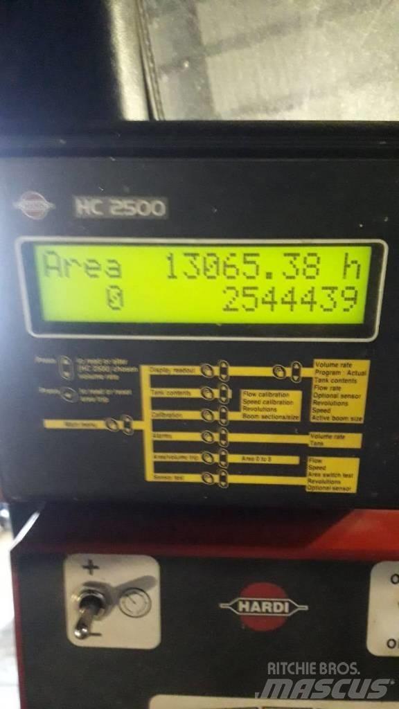 Hardi TR 2000 Причіпні обприскувачі