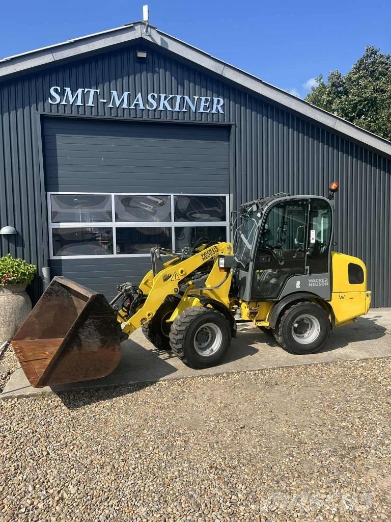 Wacker Neuson WL 30 Малі навантажувачі