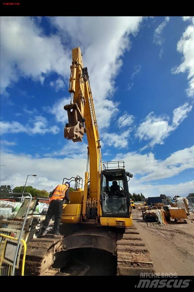 Komatsu PC 210 LC-11 Гусеничні екскаватори