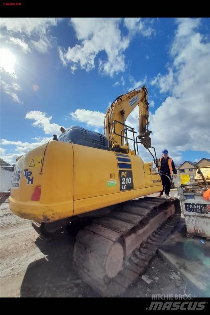 Komatsu PC 210 LC-11 Гусеничні екскаватори