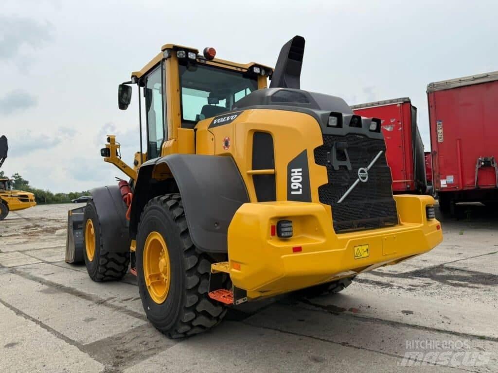 Volvo L90H Фронтальні навантажувачі