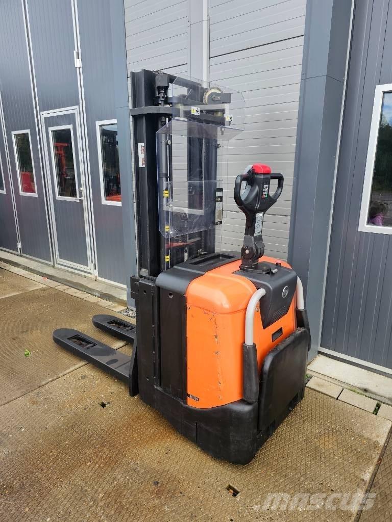 BT SPE 125 L 4150mm Ручний візок