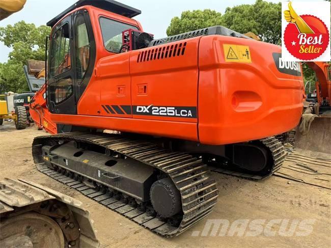 Doosan DX 225 LCA Гусеничні екскаватори
