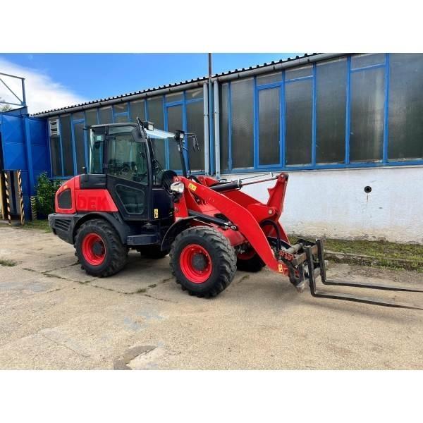 Kubota R082 Фронтальні навантажувачі