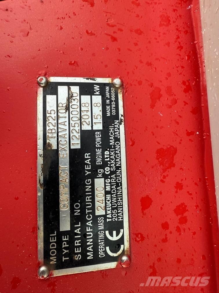 Takeuchi TB 225 Міні-екскаватори < 7т