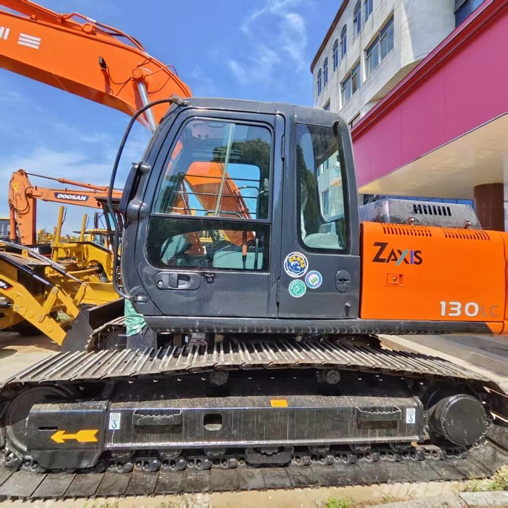Hitachi ZX 130 LC Гусеничні екскаватори