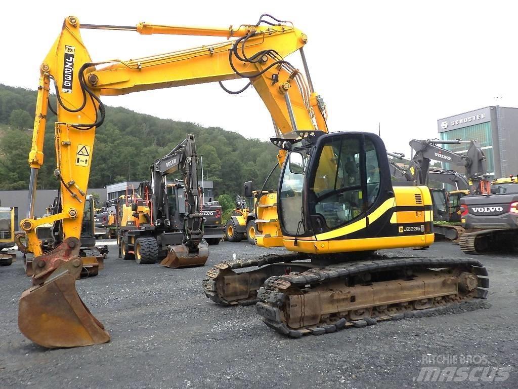 JCB JZ 235 LC Гусеничні екскаватори