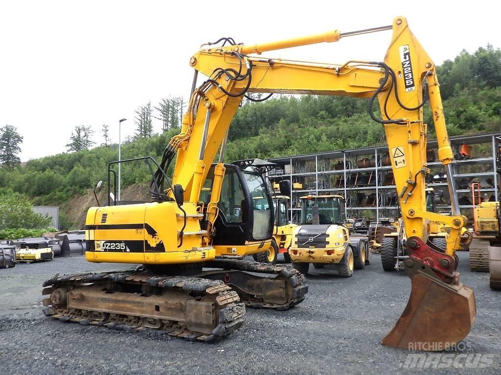 JCB JZ 235 LC Гусеничні екскаватори