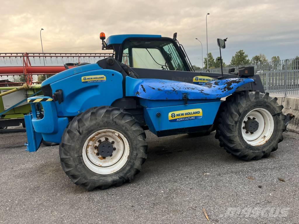 New Holland LM 430 Телескопічний навантажувач