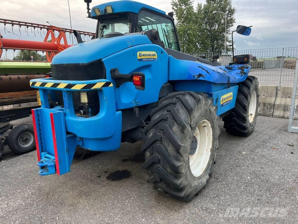 New Holland LM 430 Телескопічний навантажувач