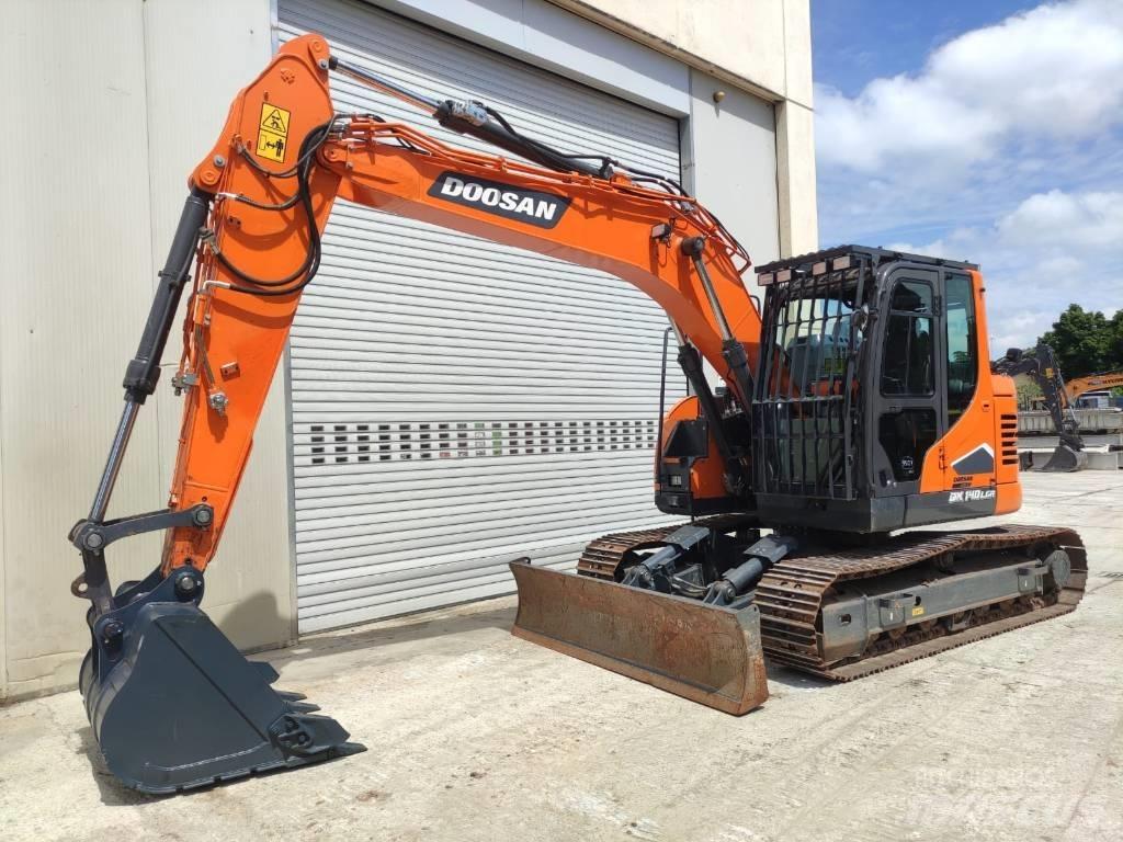 Doosan DX 140 LCR-7 Гусеничні екскаватори