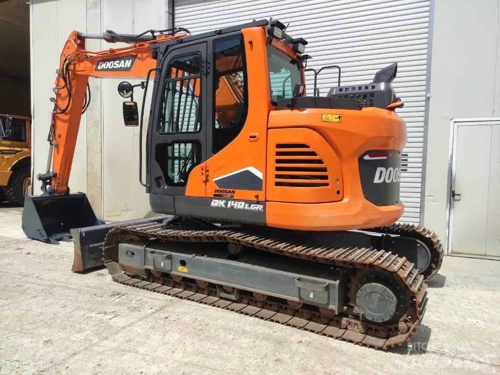 Doosan DX 140 LCR-7 Гусеничні екскаватори