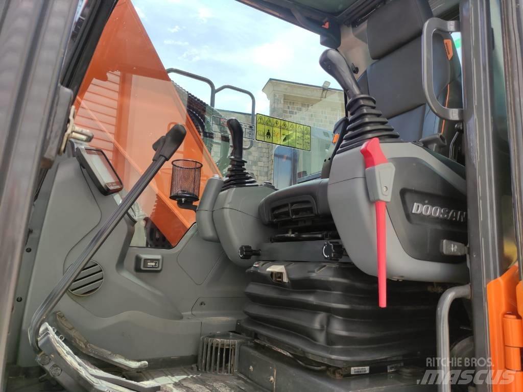 Doosan DX 140 LCR-7 Гусеничні екскаватори