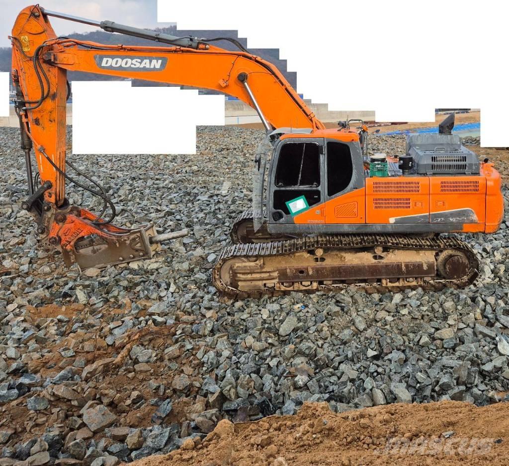 Doosan DX 300 LC-5 Гусеничні екскаватори