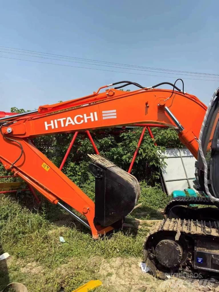Hitachi ZX 120 Гусеничні екскаватори
