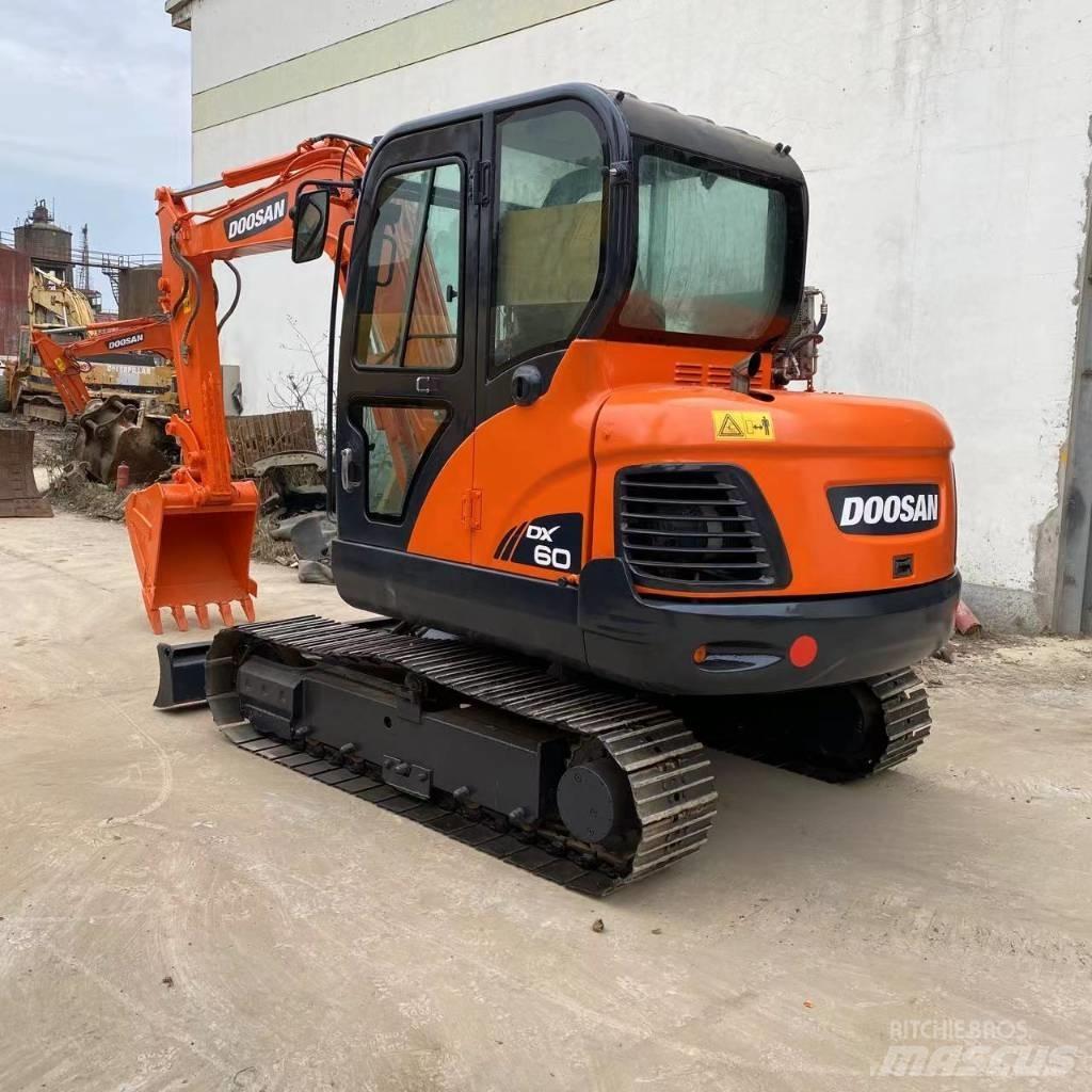 Doosan DX 60 Гусеничні екскаватори