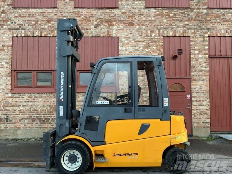 Jungheinrich EFG 550 Електронавантажувачі