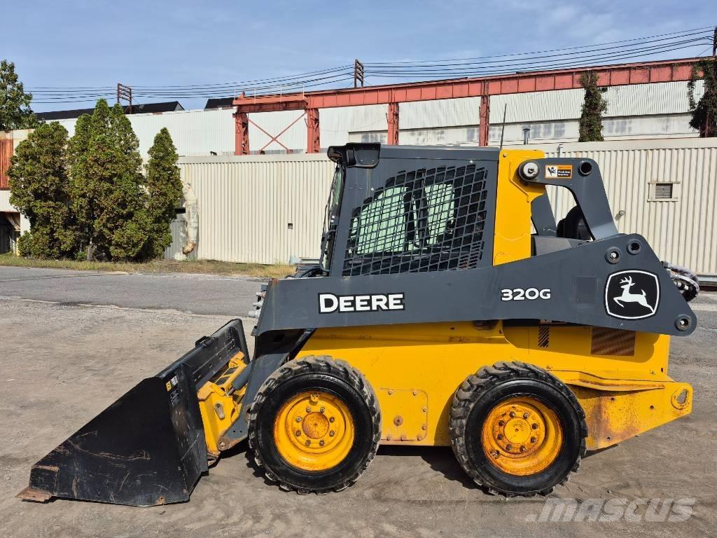John Deere 320G Міні-навантажувачі