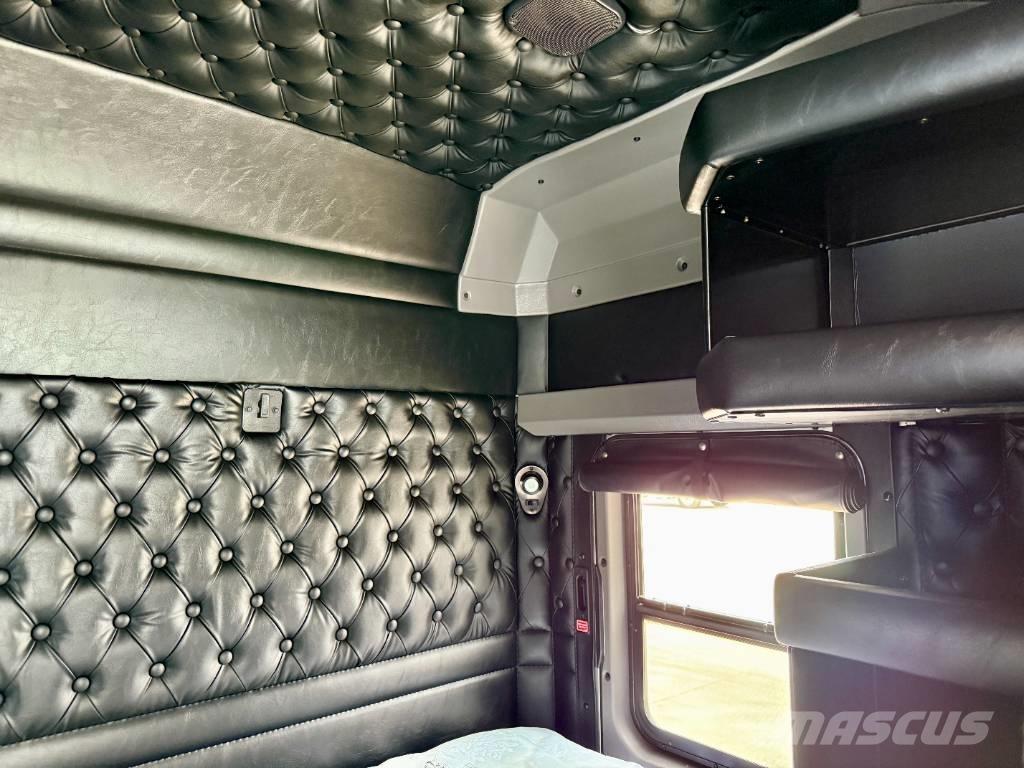 Kenworth T800 Тягачі