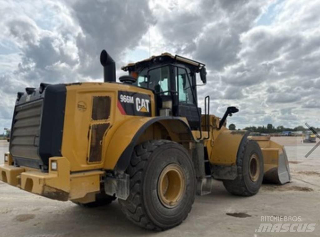 CAT 966 M Фронтальні навантажувачі