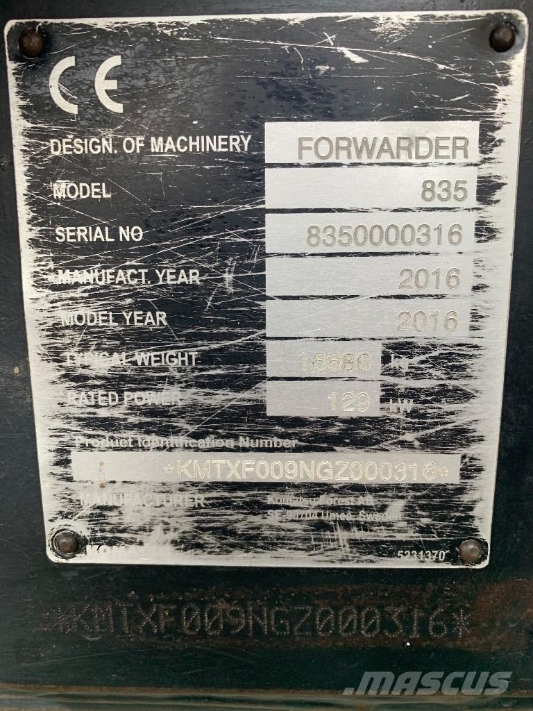 Komatsu 835 Форвардери