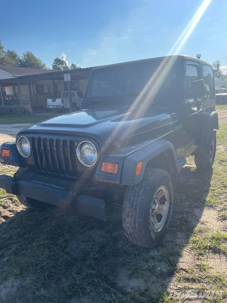 Jeep Wrangler Автомобілі