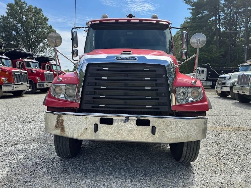 Freightliner 114 SD Самоскиди