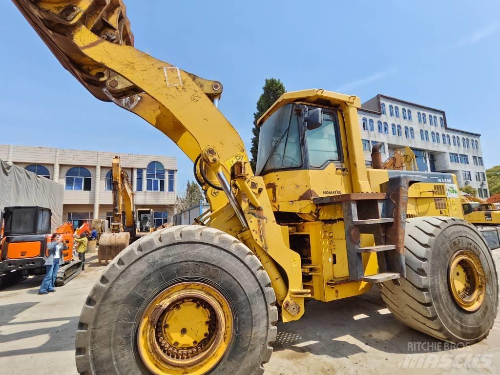 Komatsu WA 500 Фронтальні навантажувачі