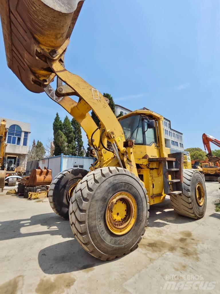 Komatsu WA 500 Фронтальні навантажувачі