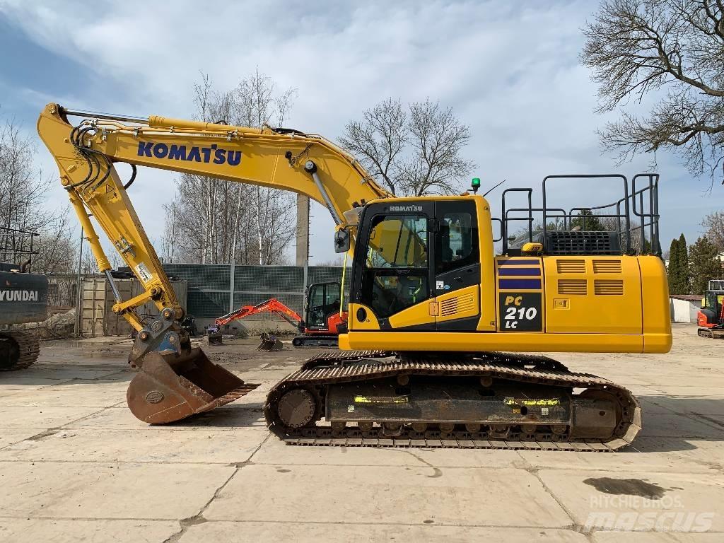 Komatsu PC 210 LC-11 Гусеничні екскаватори