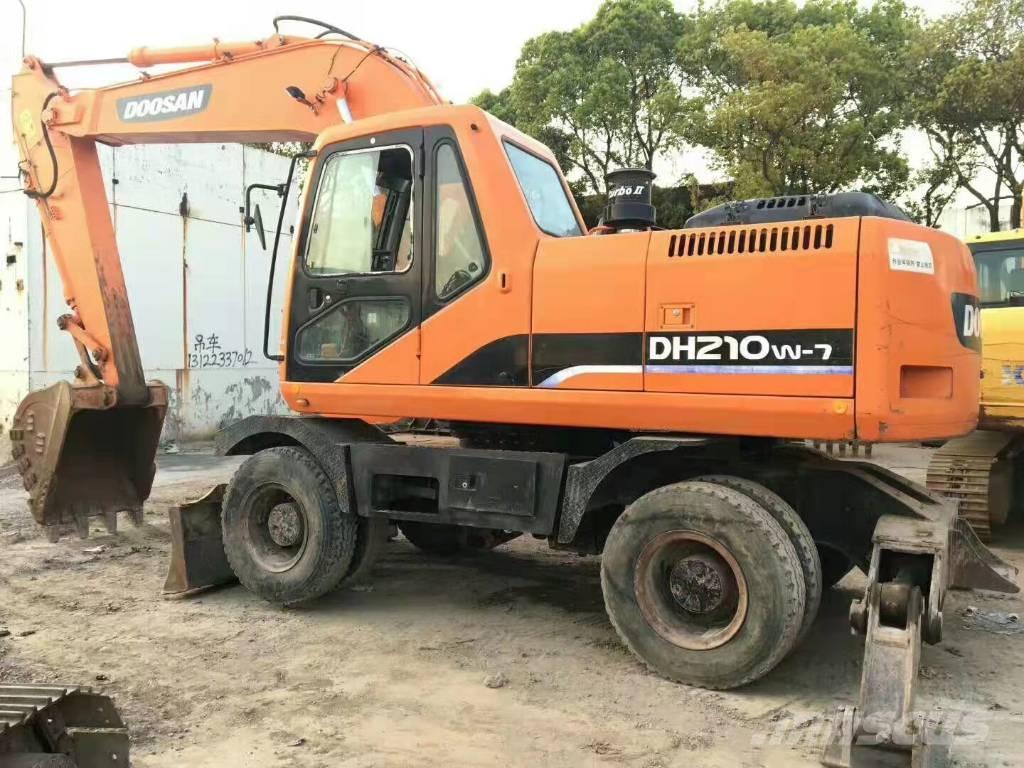 Doosan DH210W-7 Колісні екскаватори