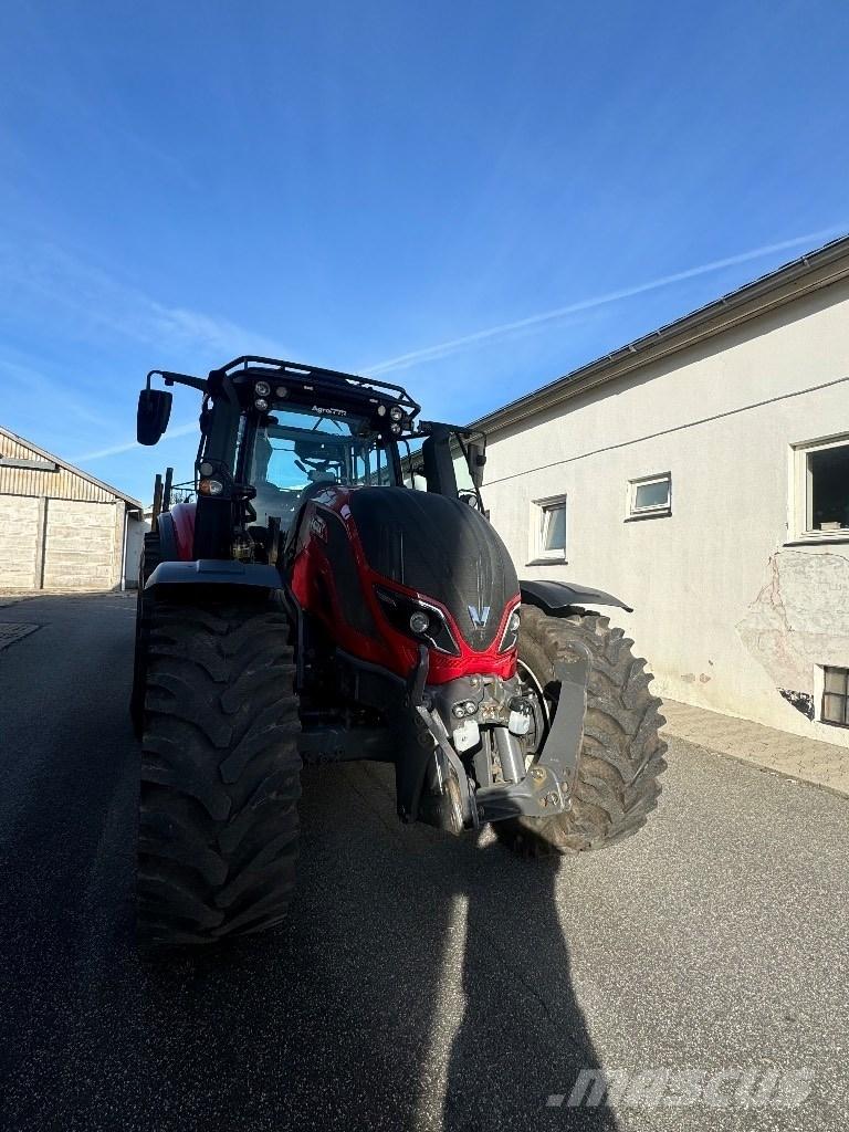 Valtra T 214 D Лісогосподарські трактори