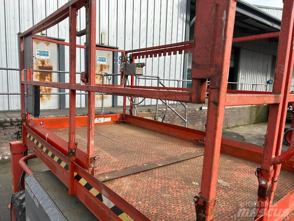 SkyJack SJ 6826 RT Підйомники-ножиці