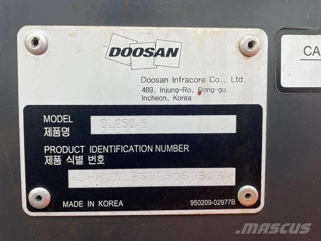 Doosan DL 250 Фронтальні навантажувачі