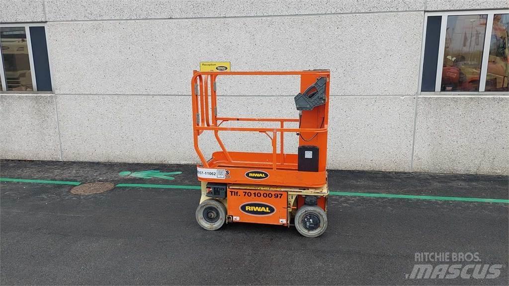 JLG 1230ES Інші підйомники і платформи