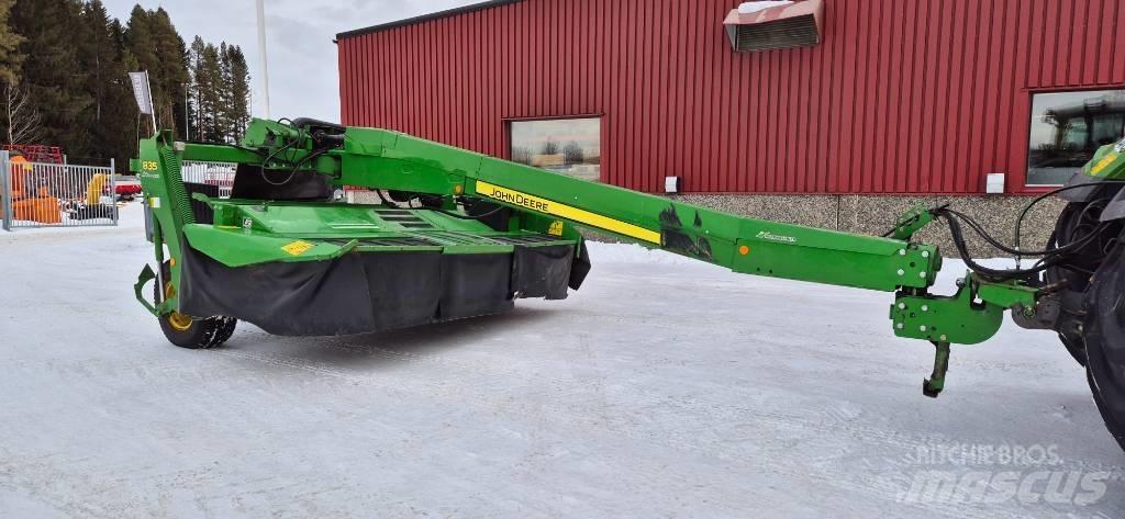 John Deere 835 Косилки-формувачі