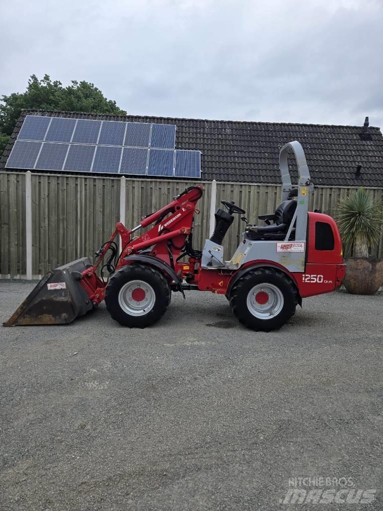 Weidemann 1250 Cx Малі навантажувачі