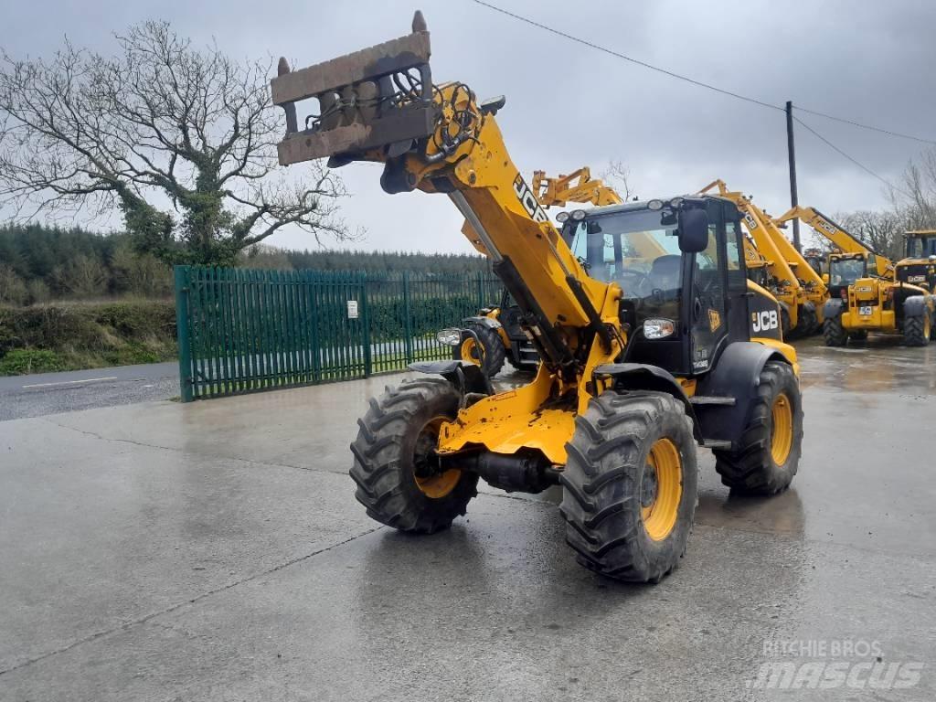 JCB TM 320 Телескопічний навантажувач