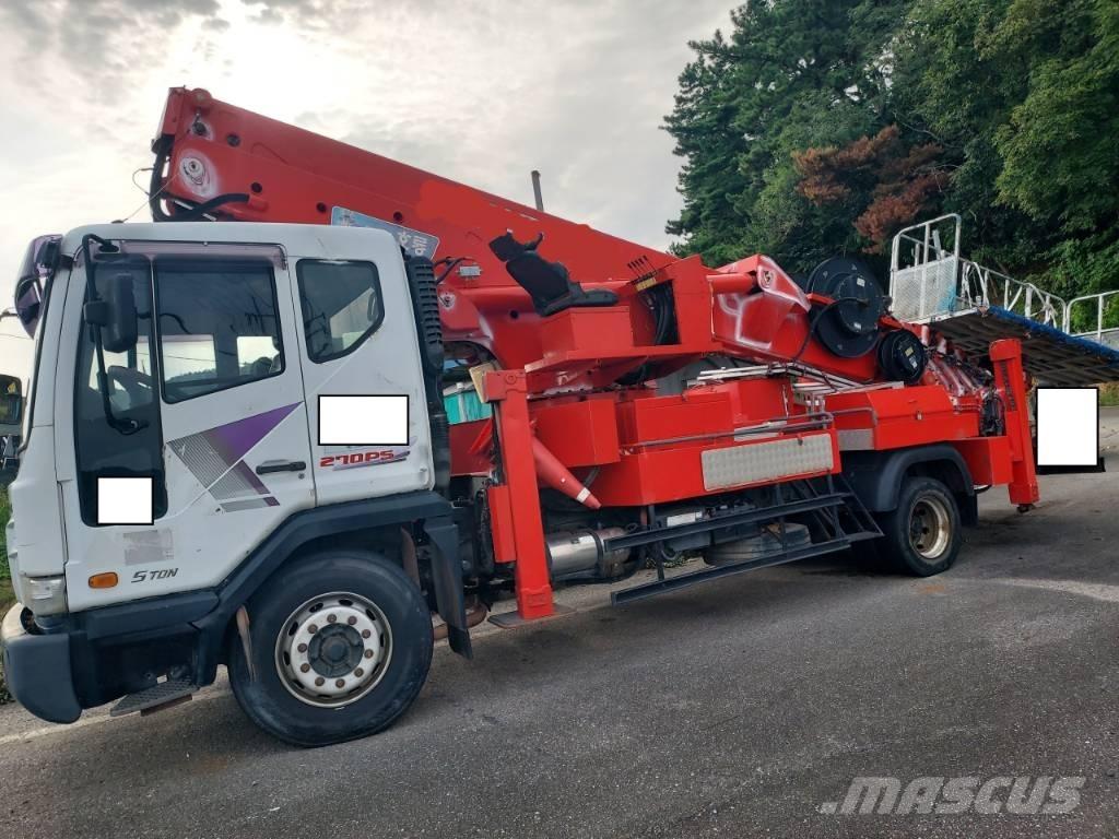 Horyong SKY450 Автовишки на базі вантажівки