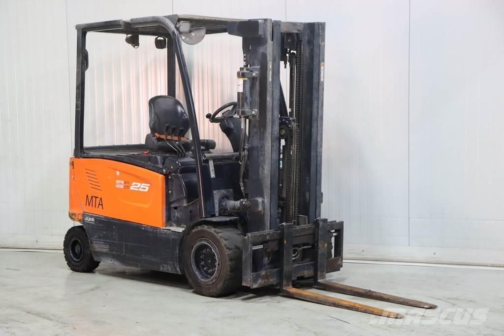 Doosan B25XL-7 Електронавантажувачі