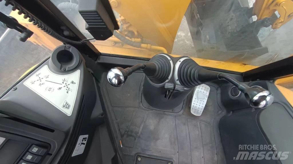 JCB 3 CX Фронтальні навантажувачі